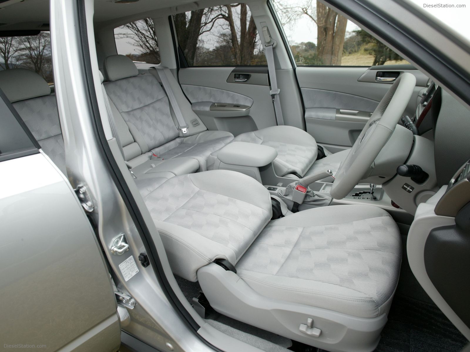 Subaru Forester 2009 Wallpapers