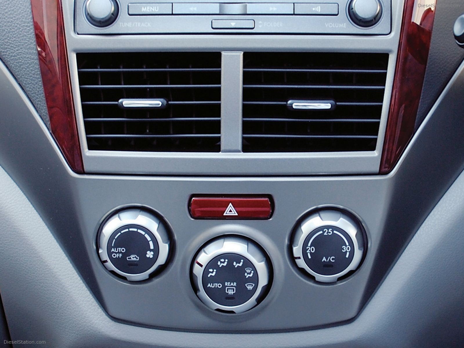 Subaru Forester 2009 Wallpapers