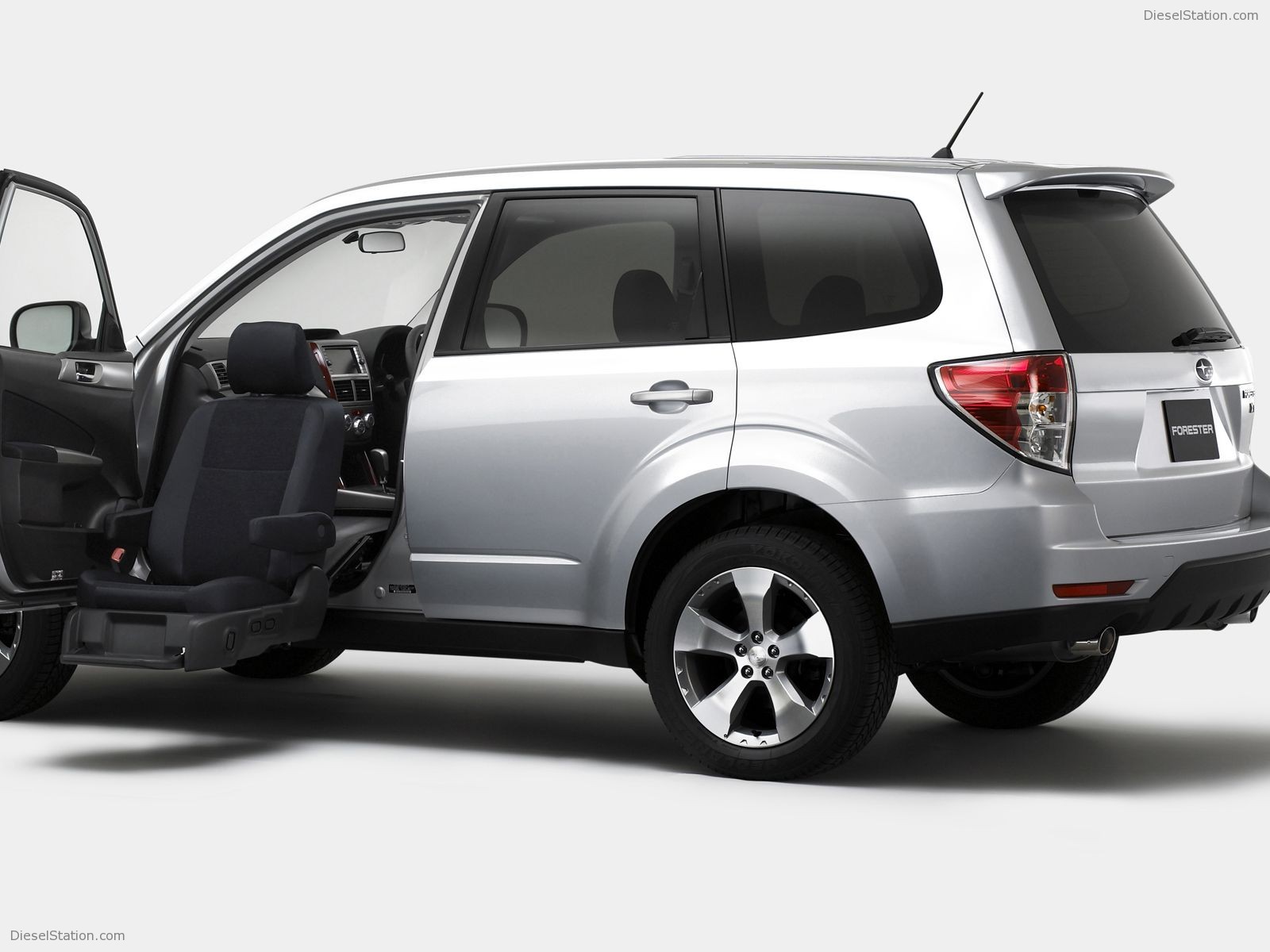 Subaru Forester 2009 Wallpapers
