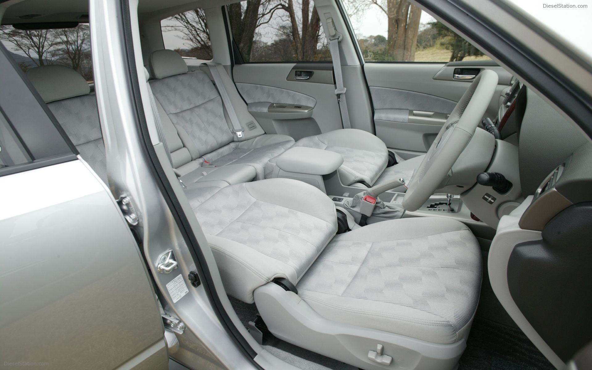 Subaru Forester 2009 Wallpapers