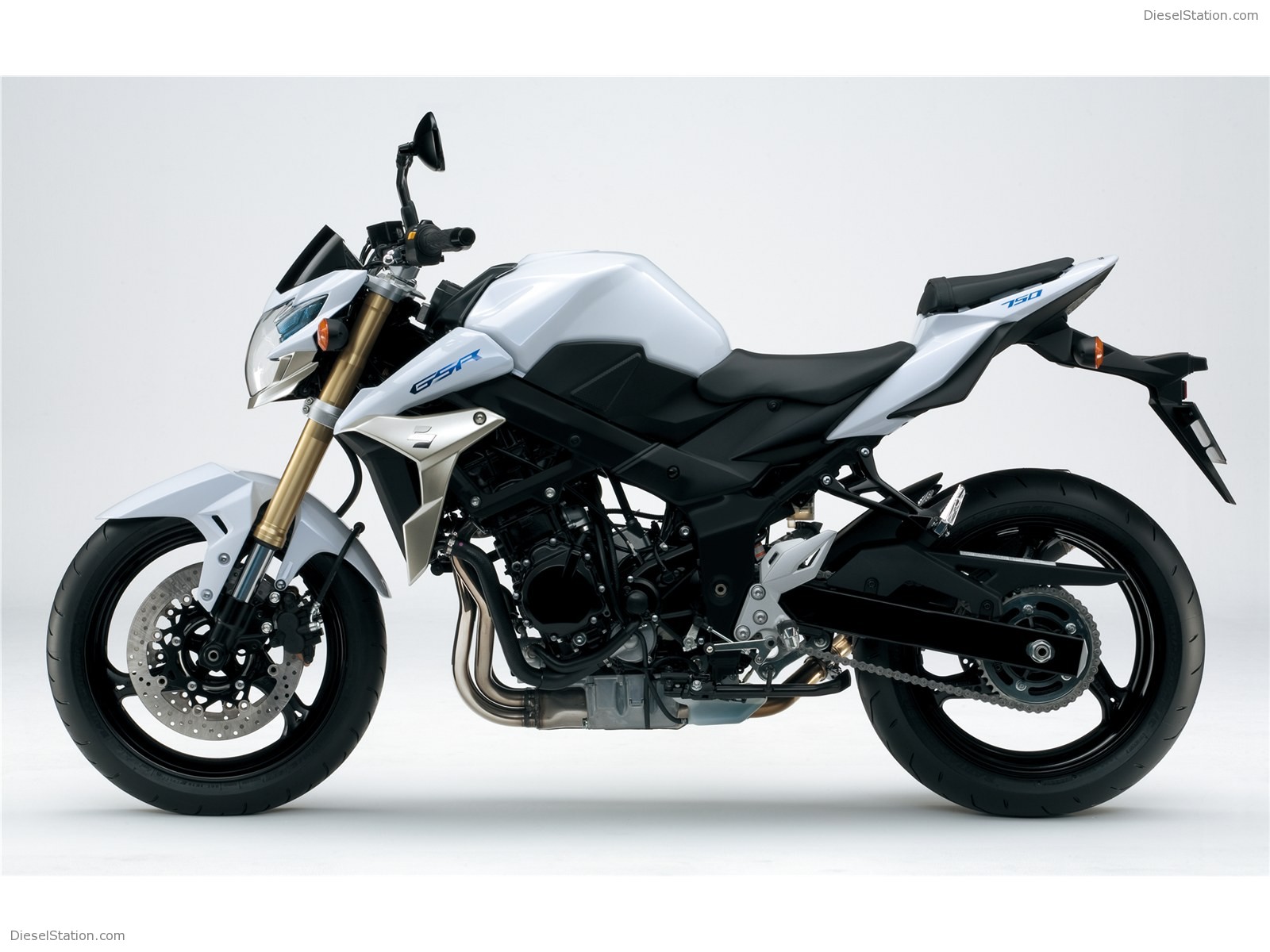 Suzuki GSR750 2011