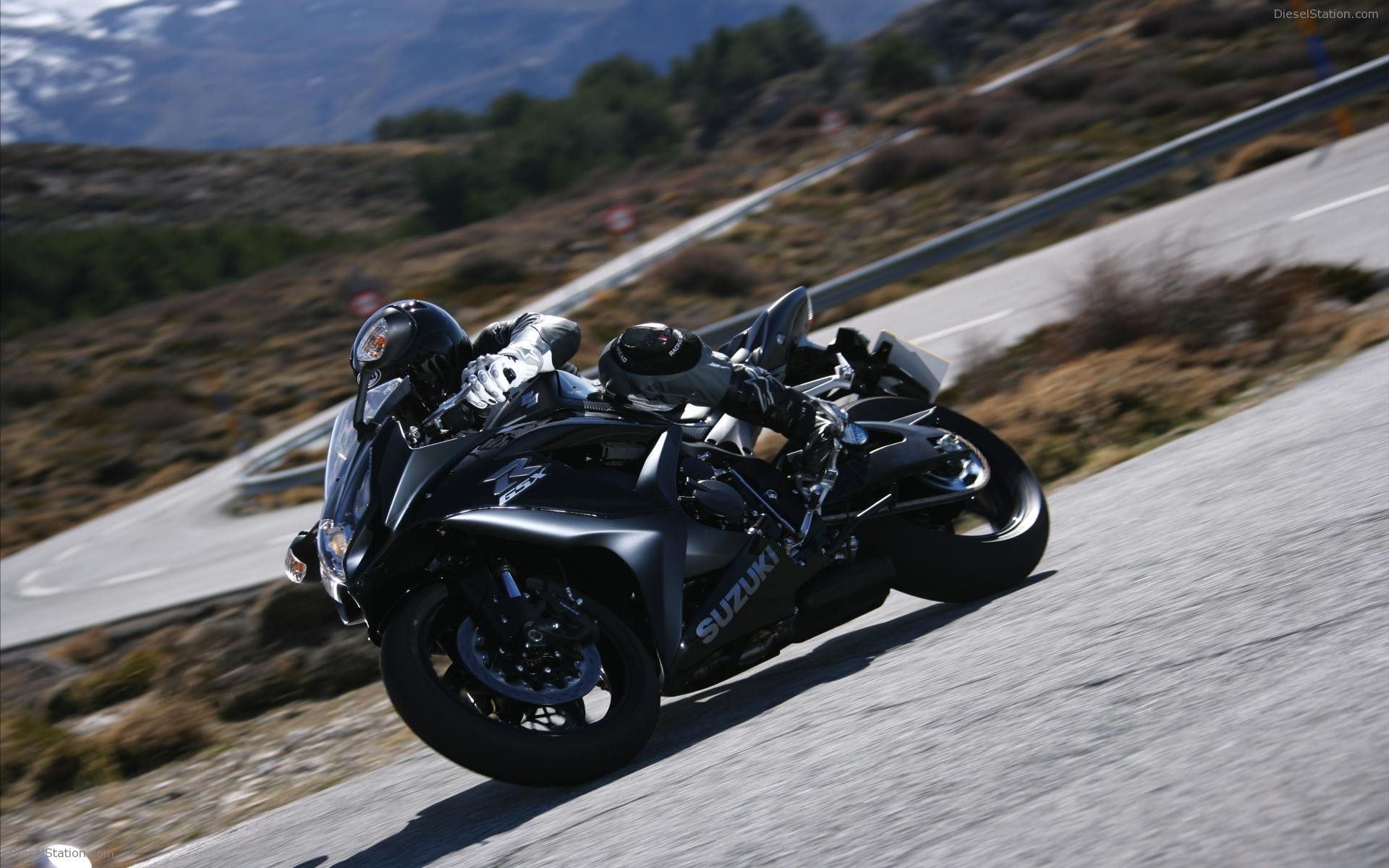Suzuki GSX R750 K9