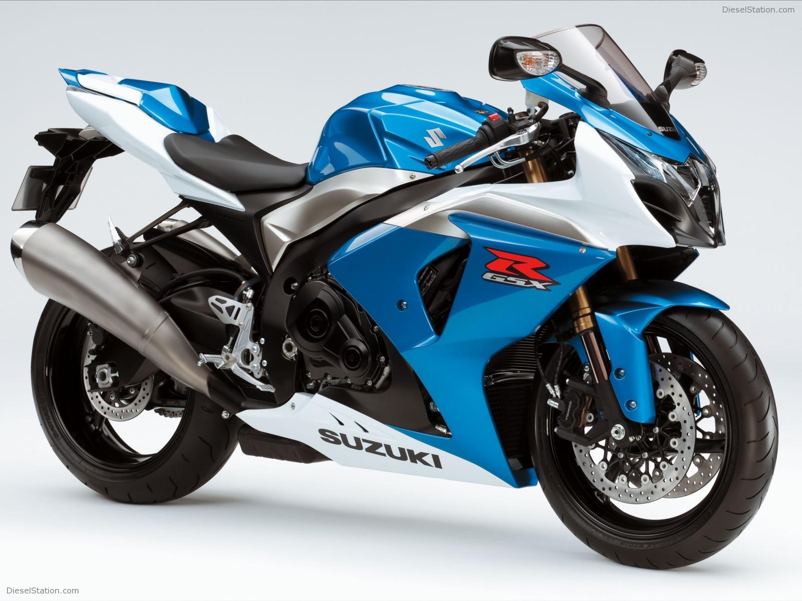 Suzuki GSX R1000 Bike Pics
