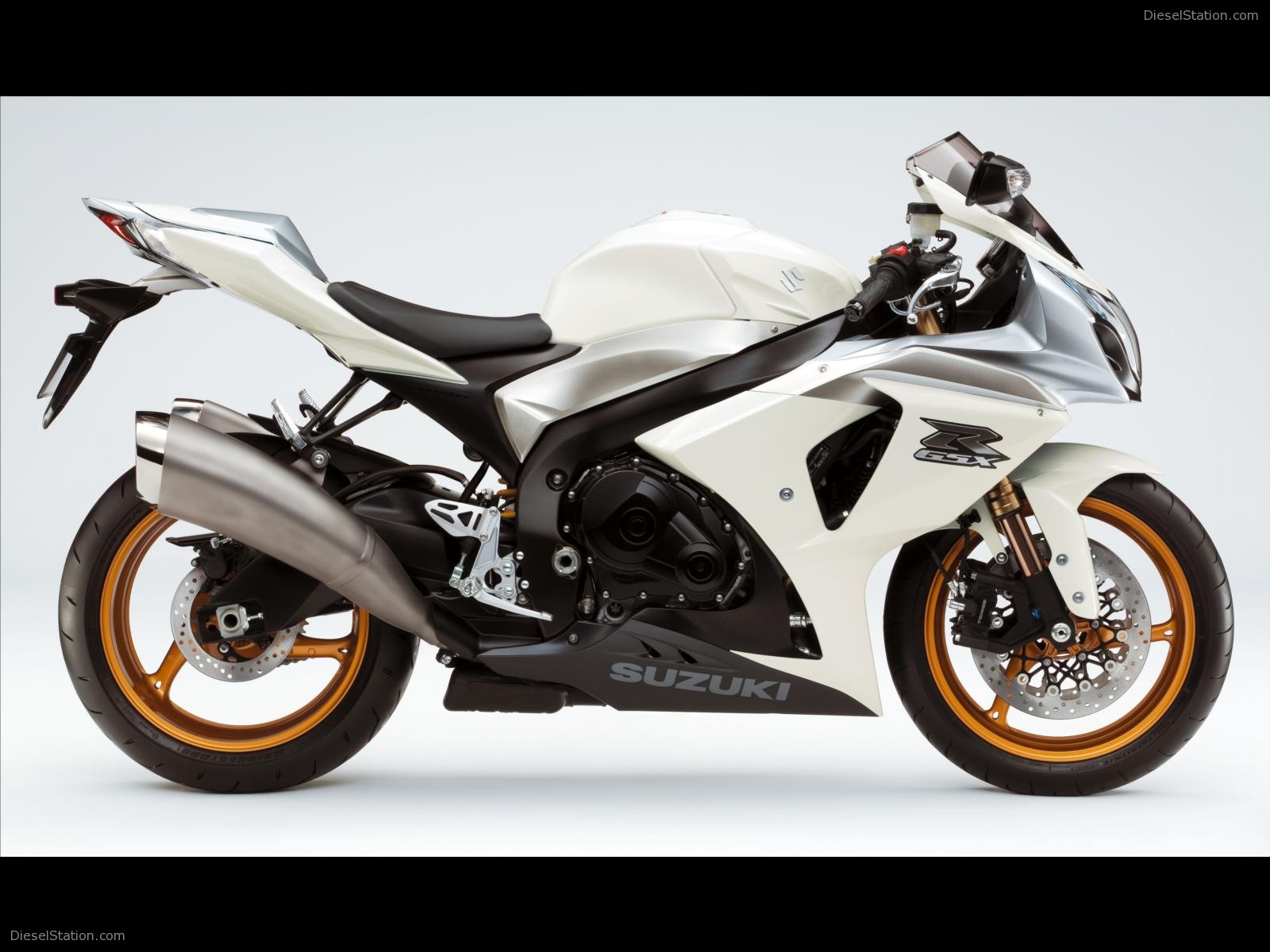 Suzuki GSX R1000 Bike Pics