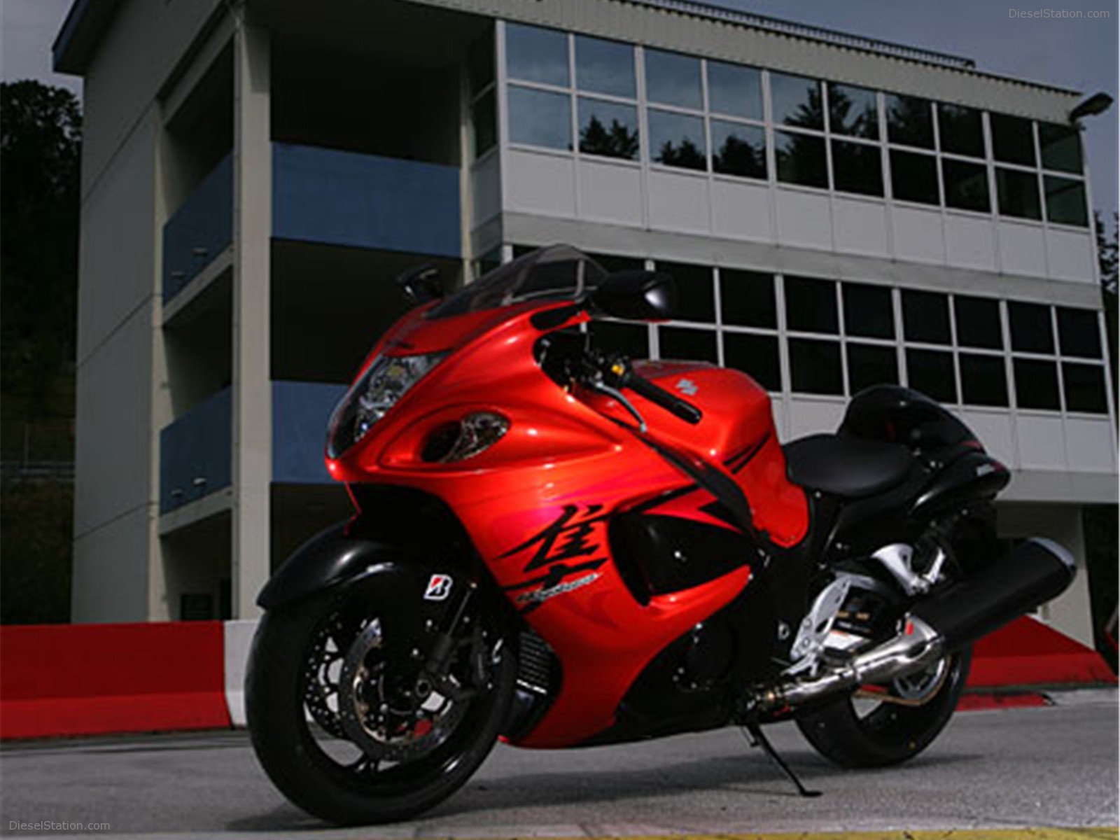 Suzuki Hayabusa GSX1300R
