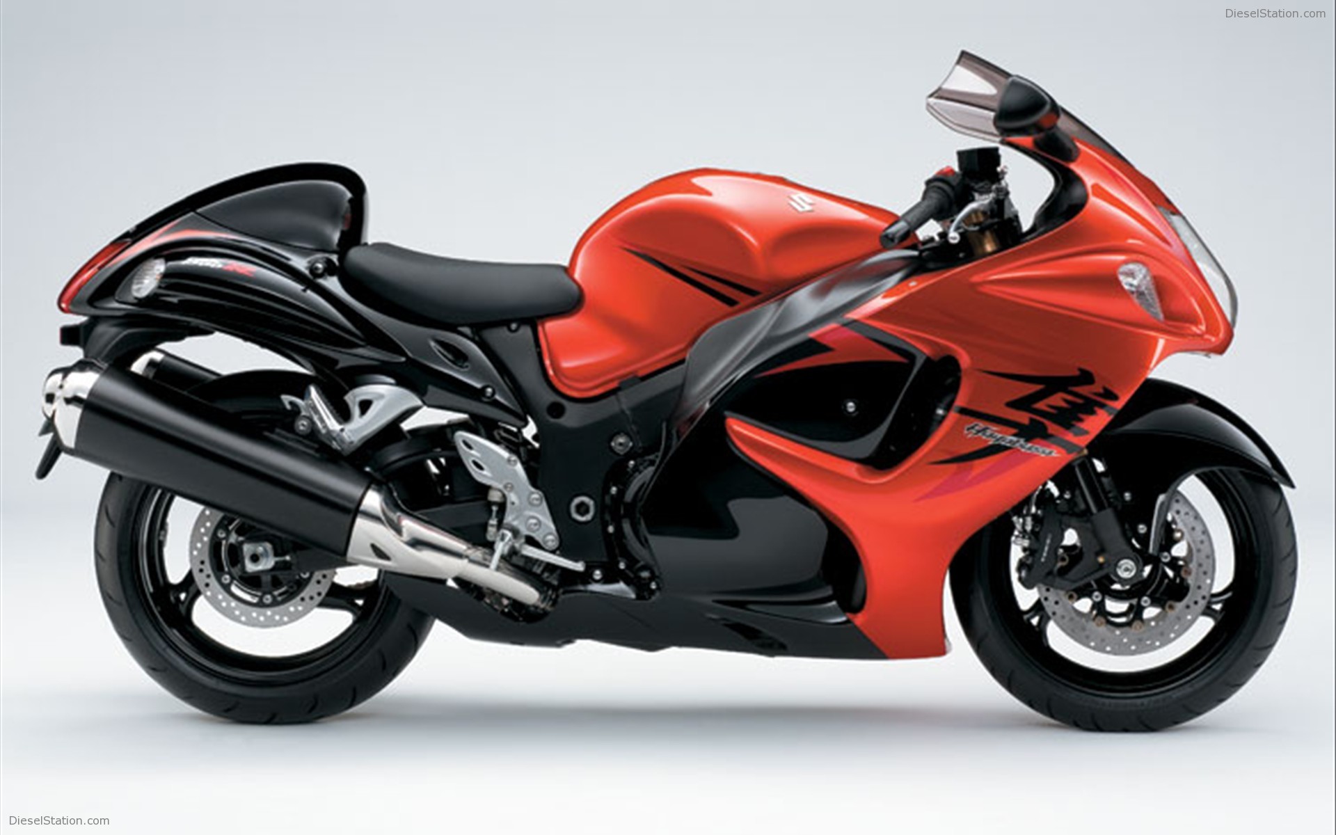 Suzuki Hayabusa Turns 10