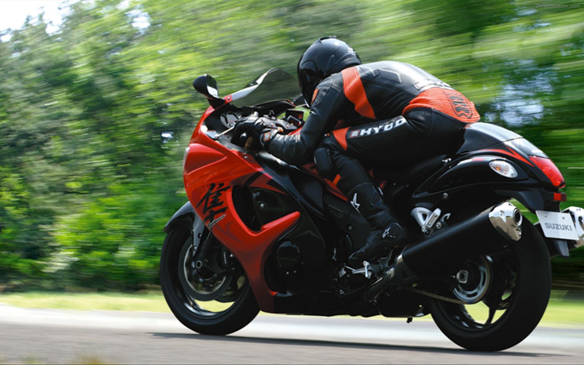 Suzuki Hayabusa Turns 10