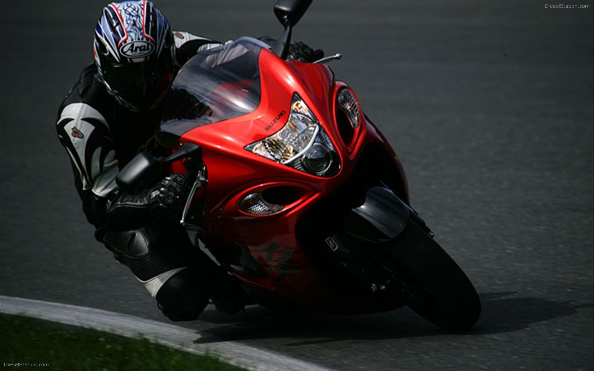 Suzuki Hayabusa Turns 10