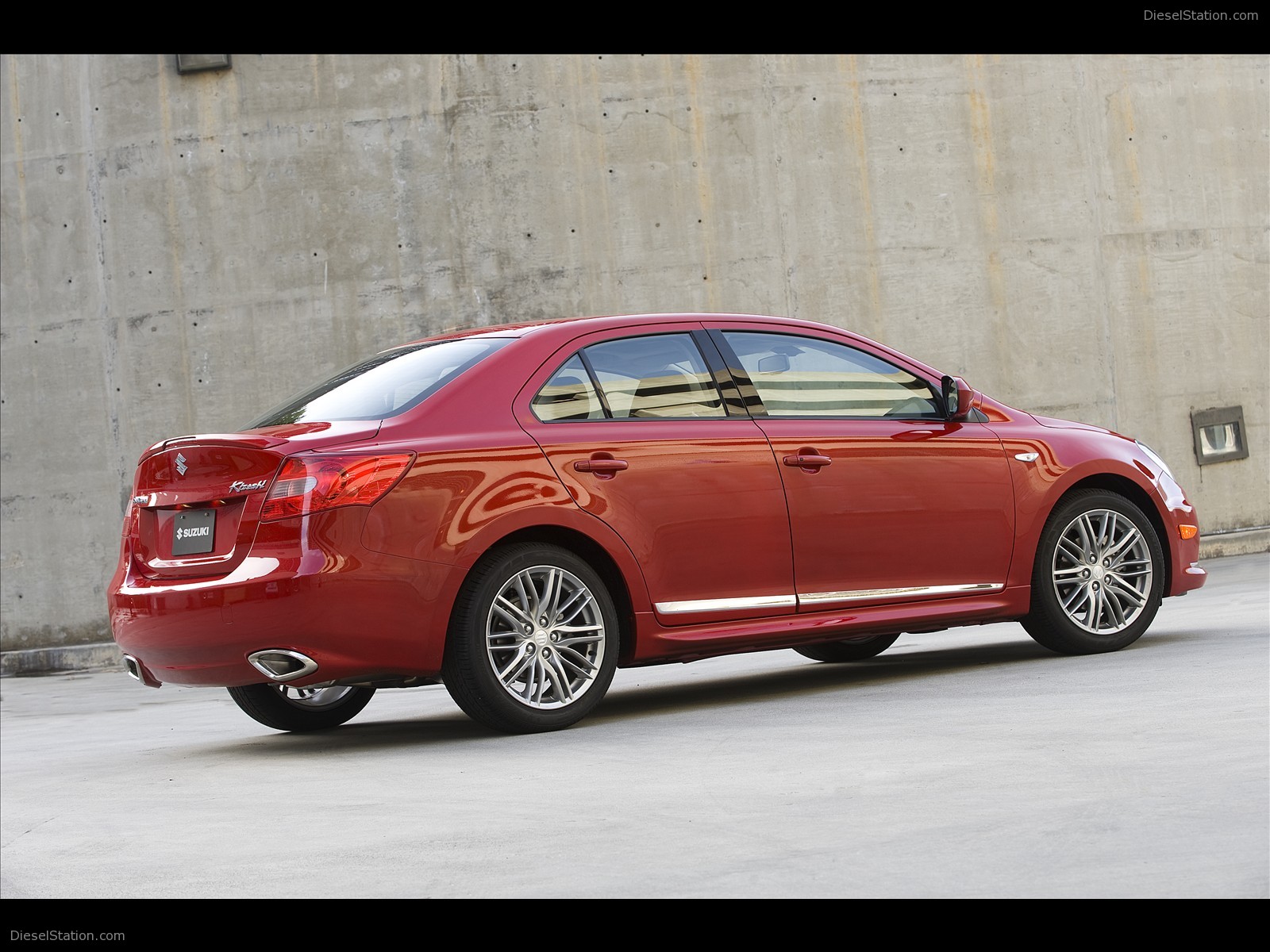Suzuki Kizashi 2011