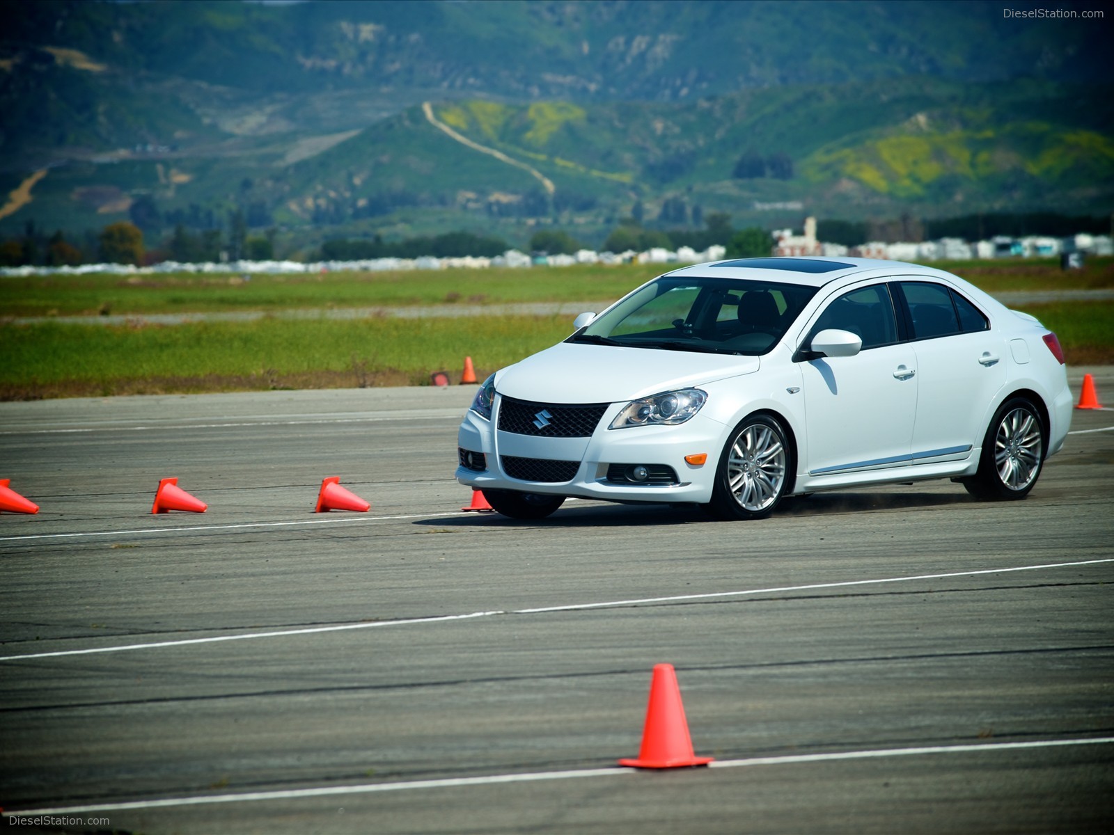 Suzuki Kizashi 2011