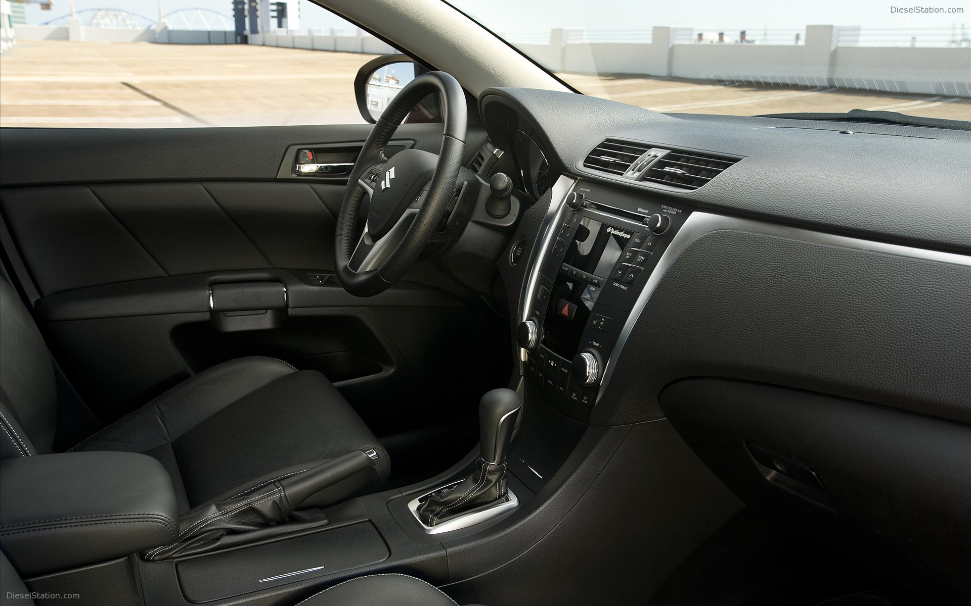 Suzuki Kizashi 2011