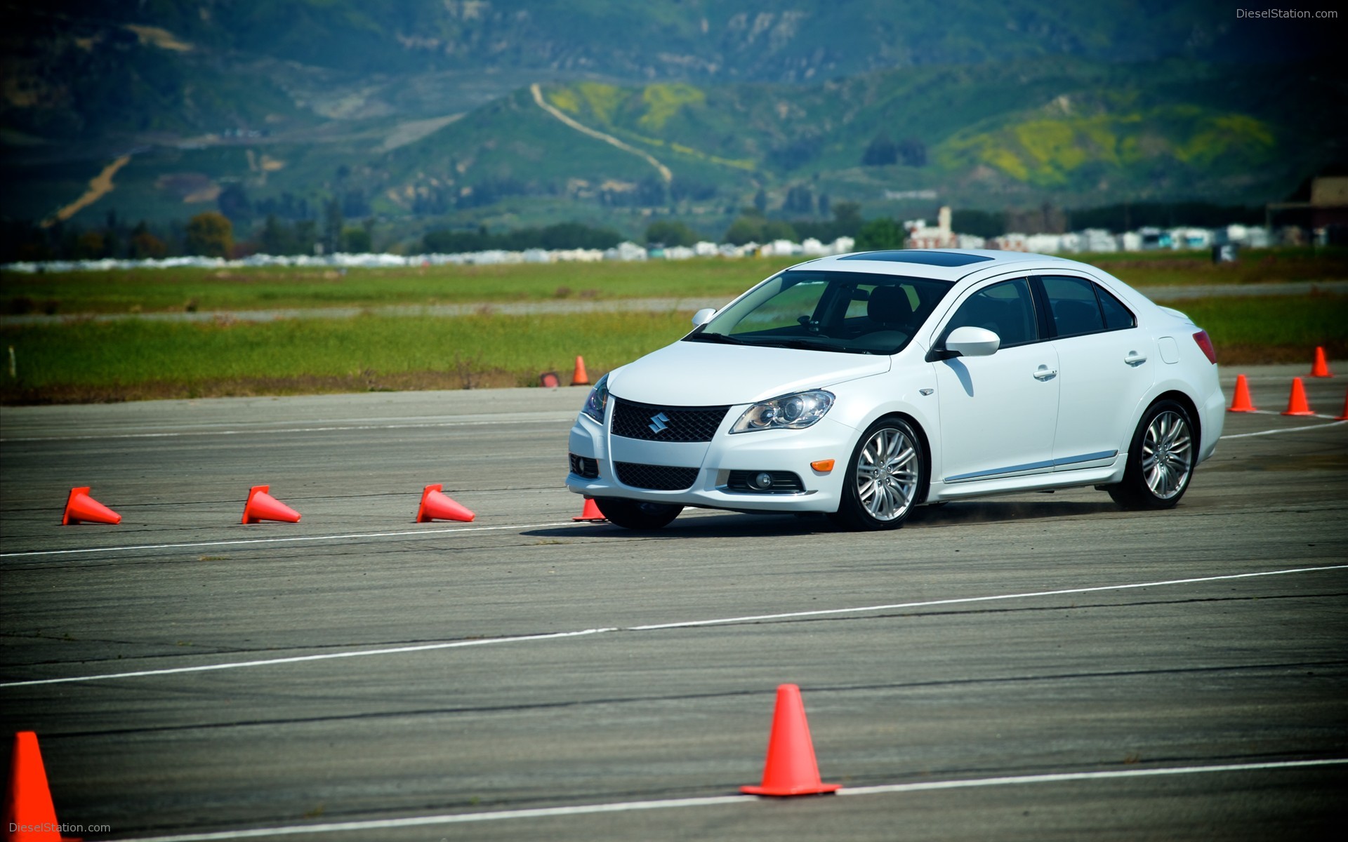 Suzuki Kizashi 2011