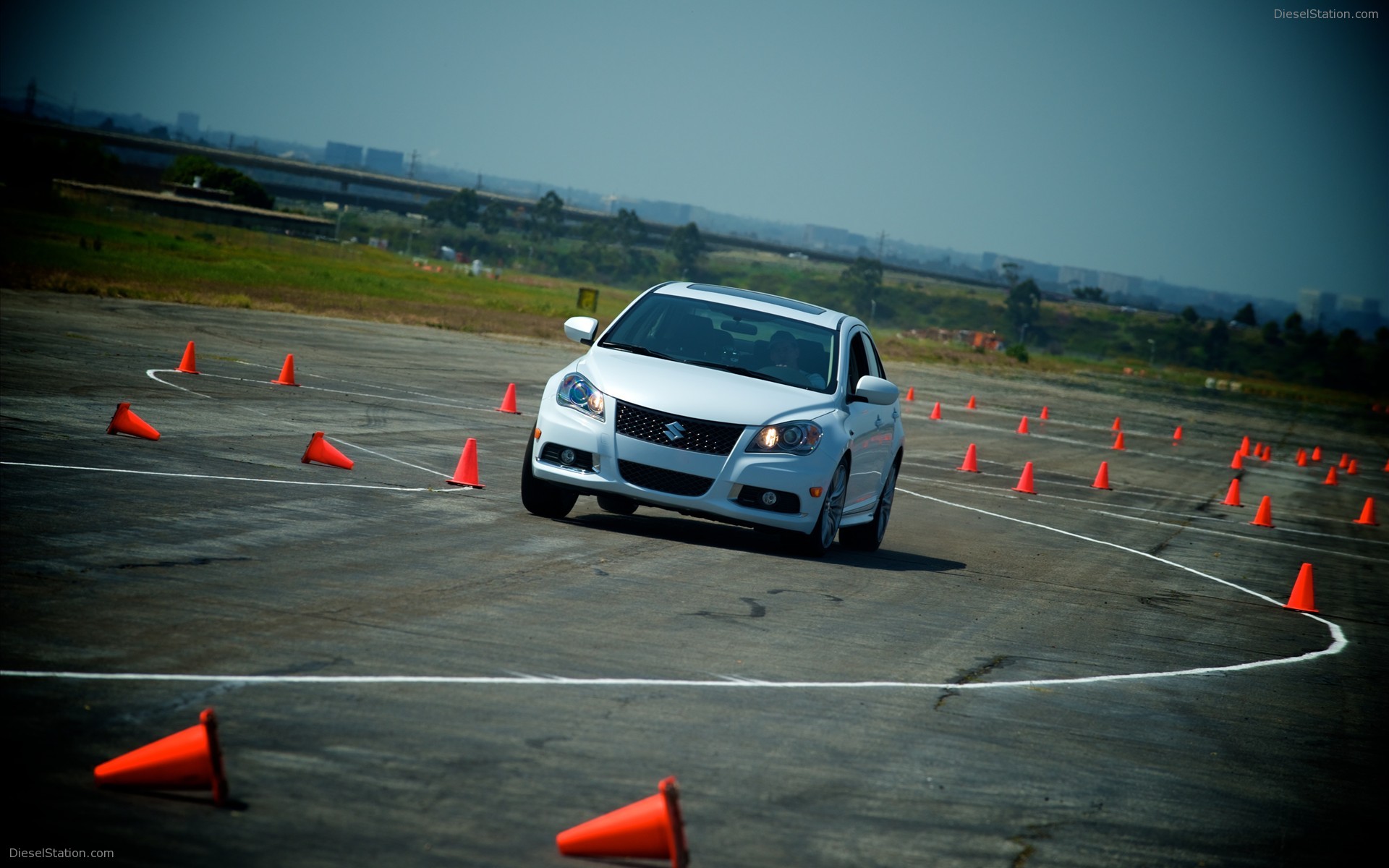 Suzuki Kizashi 2011