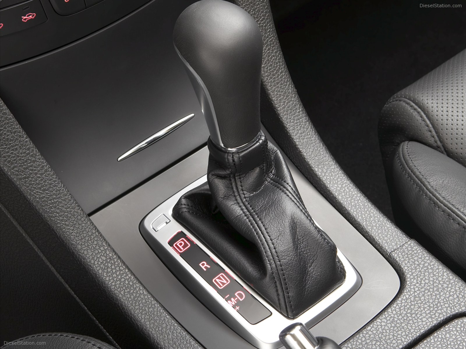 Suzuki Kizashi 2012