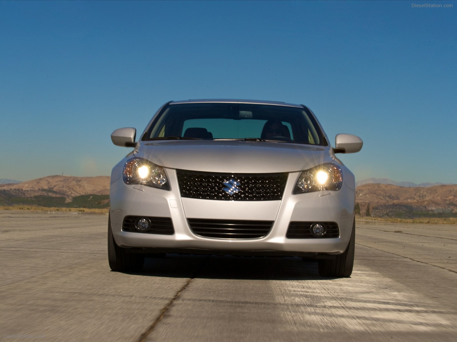 Suzuki Kizashi 2012