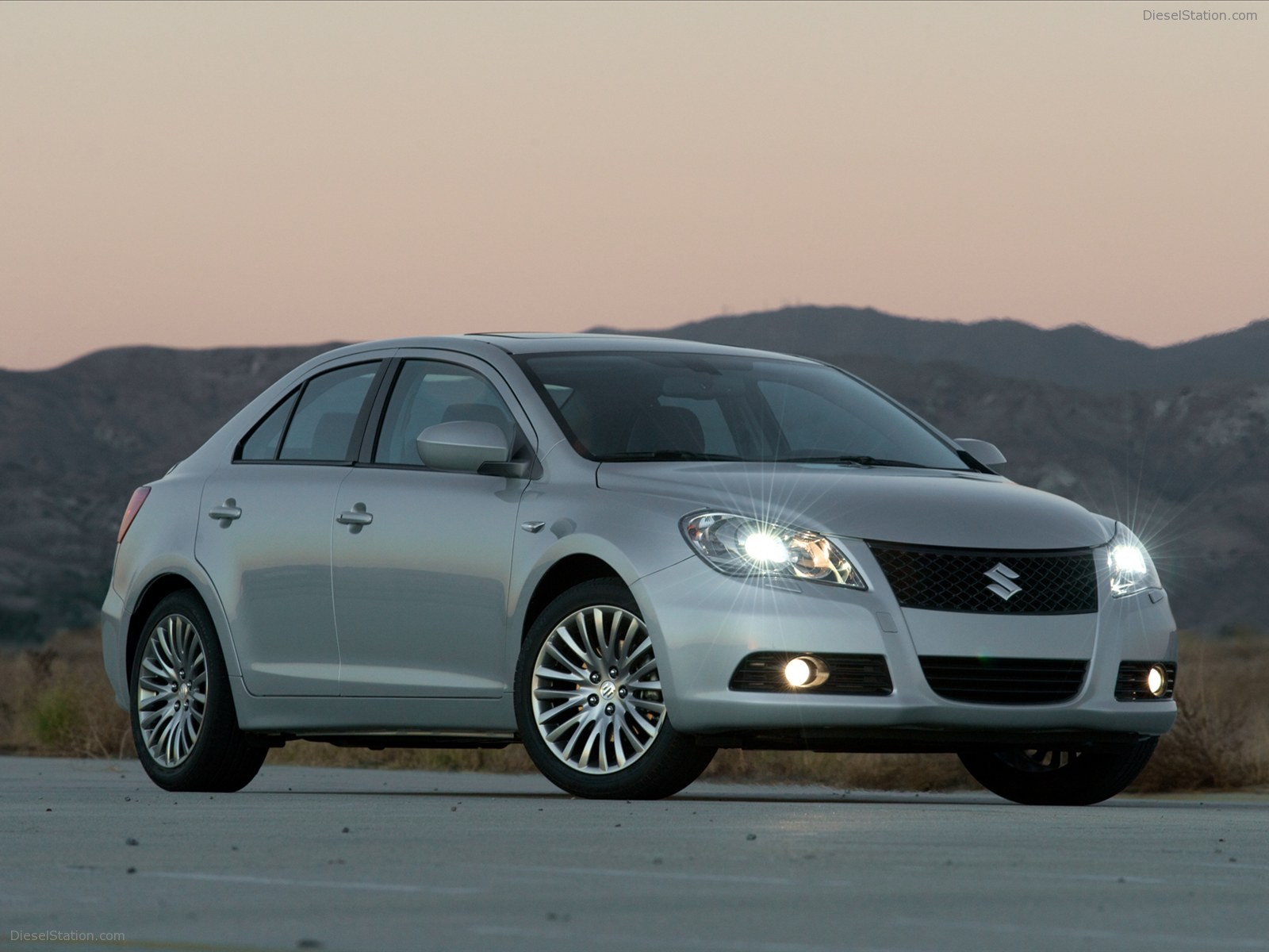 Suzuki Kizashi 2012