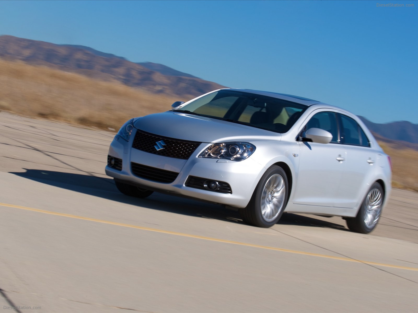 Suzuki Kizashi 2012