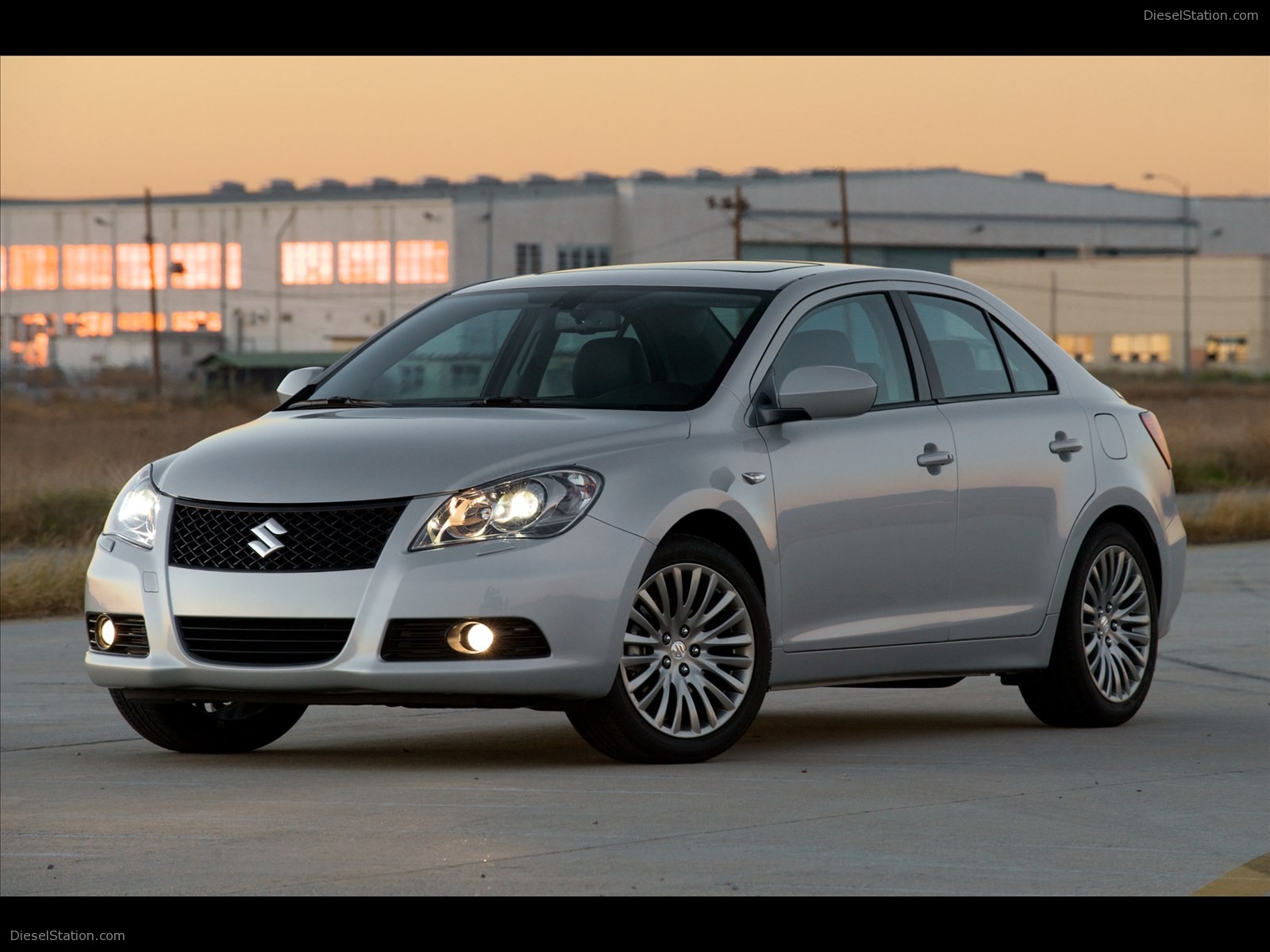 Suzuki Kizashi 2012