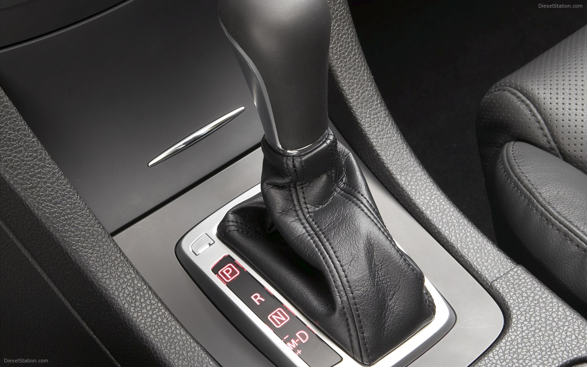 Suzuki Kizashi 2012