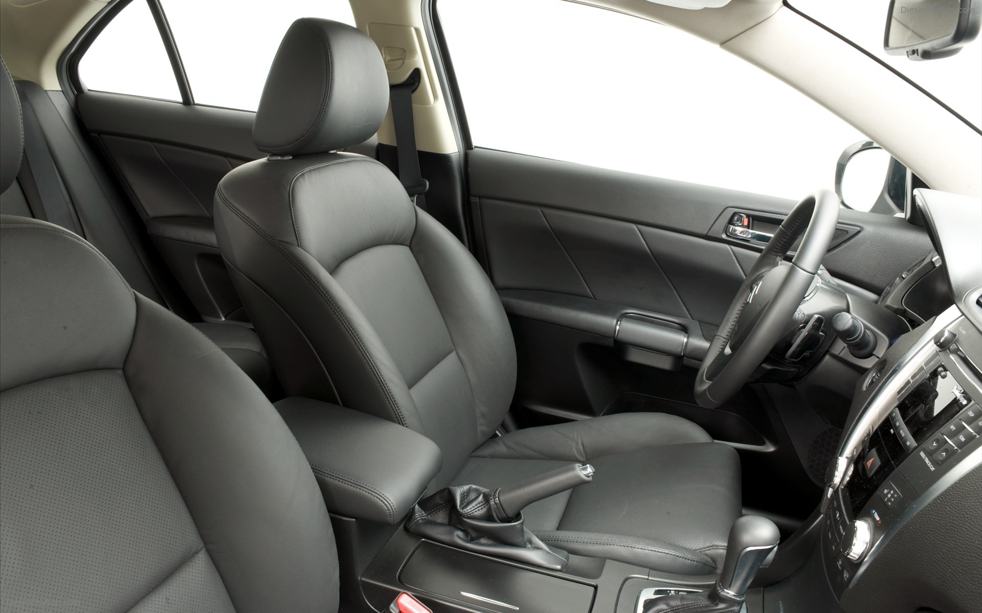 Suzuki Kizashi 2012