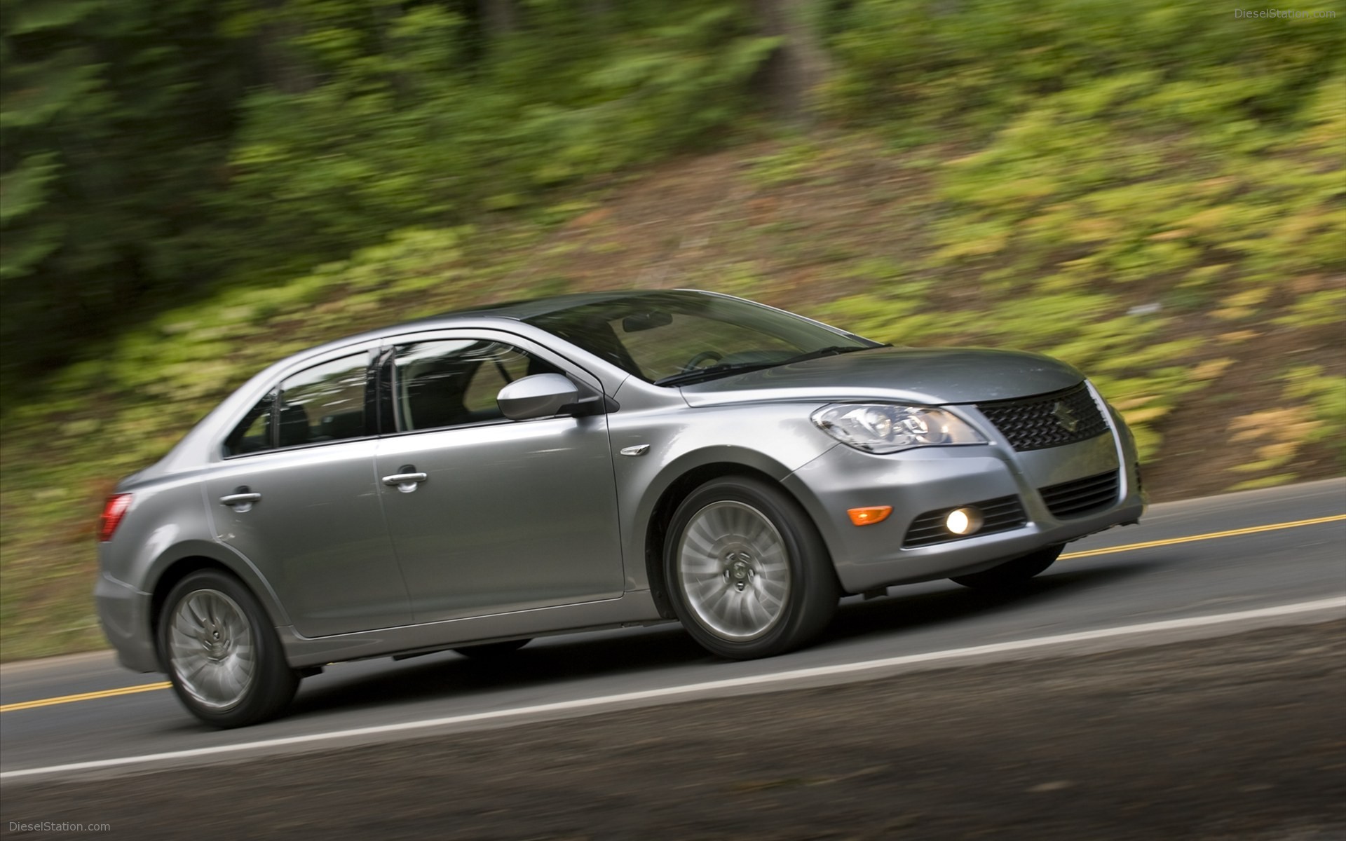 Suzuki Kizashi 2012