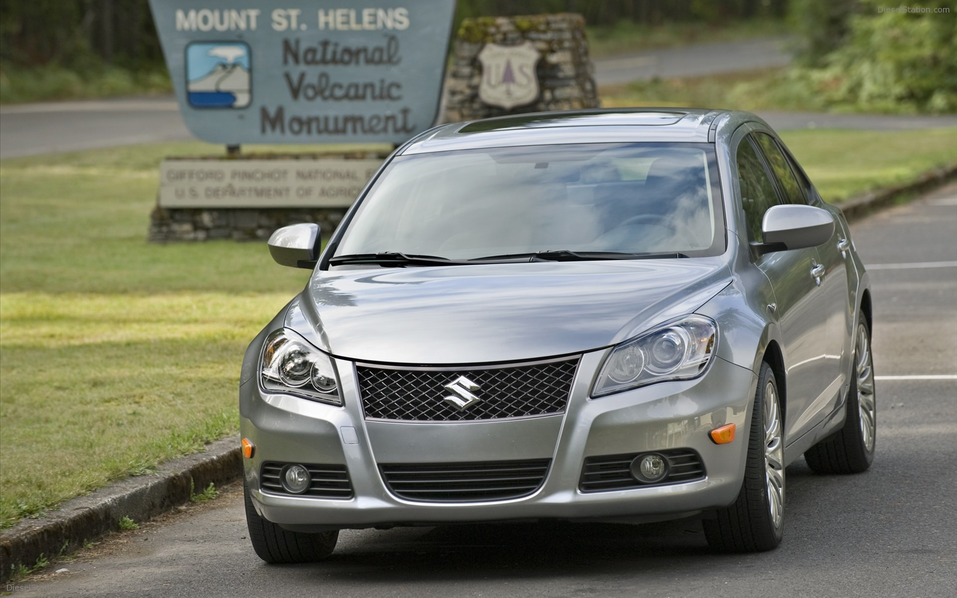 Suzuki Kizashi 2012