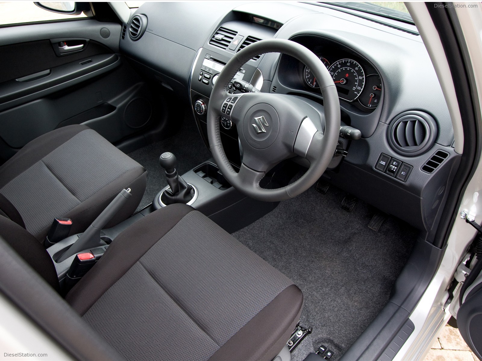 The New Suzuki SX4 Saloon