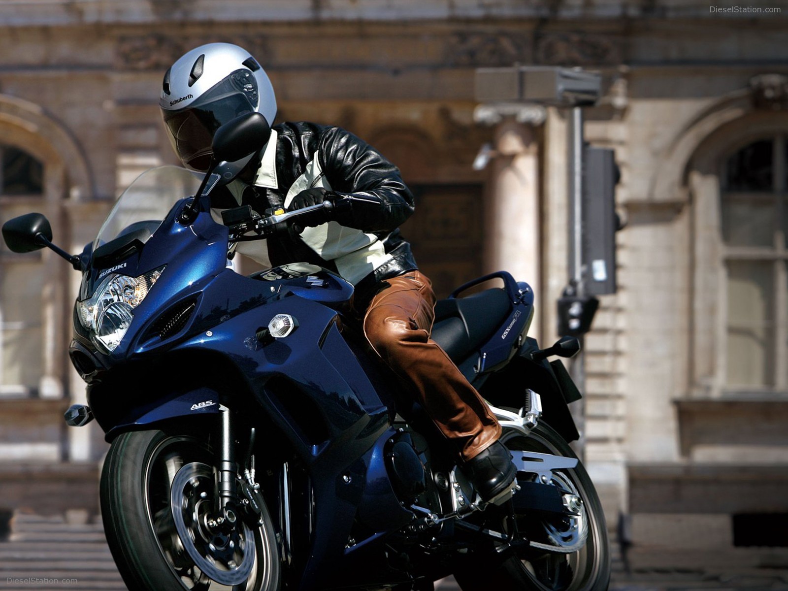 Suzuki's All New GSX1250FA