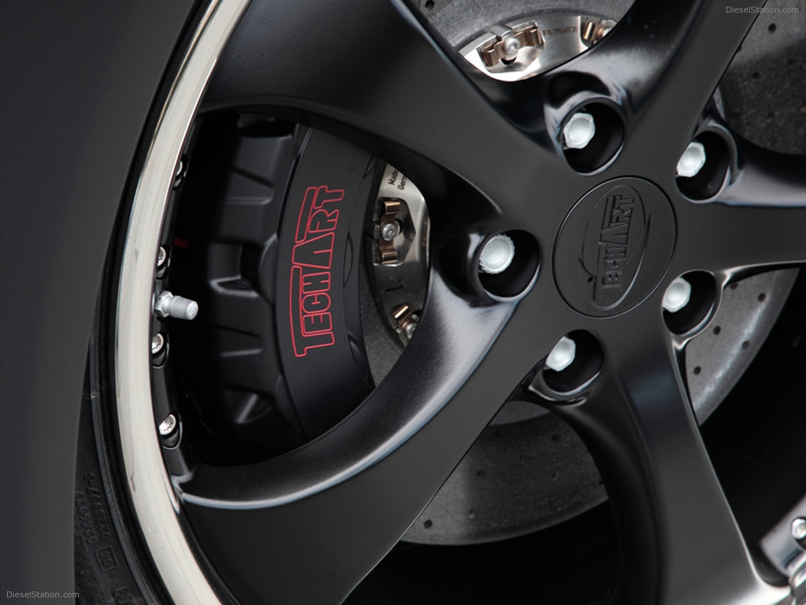 Porsche Panamera Black Edition from Techart Porsche Panamera Black Edition from Techart