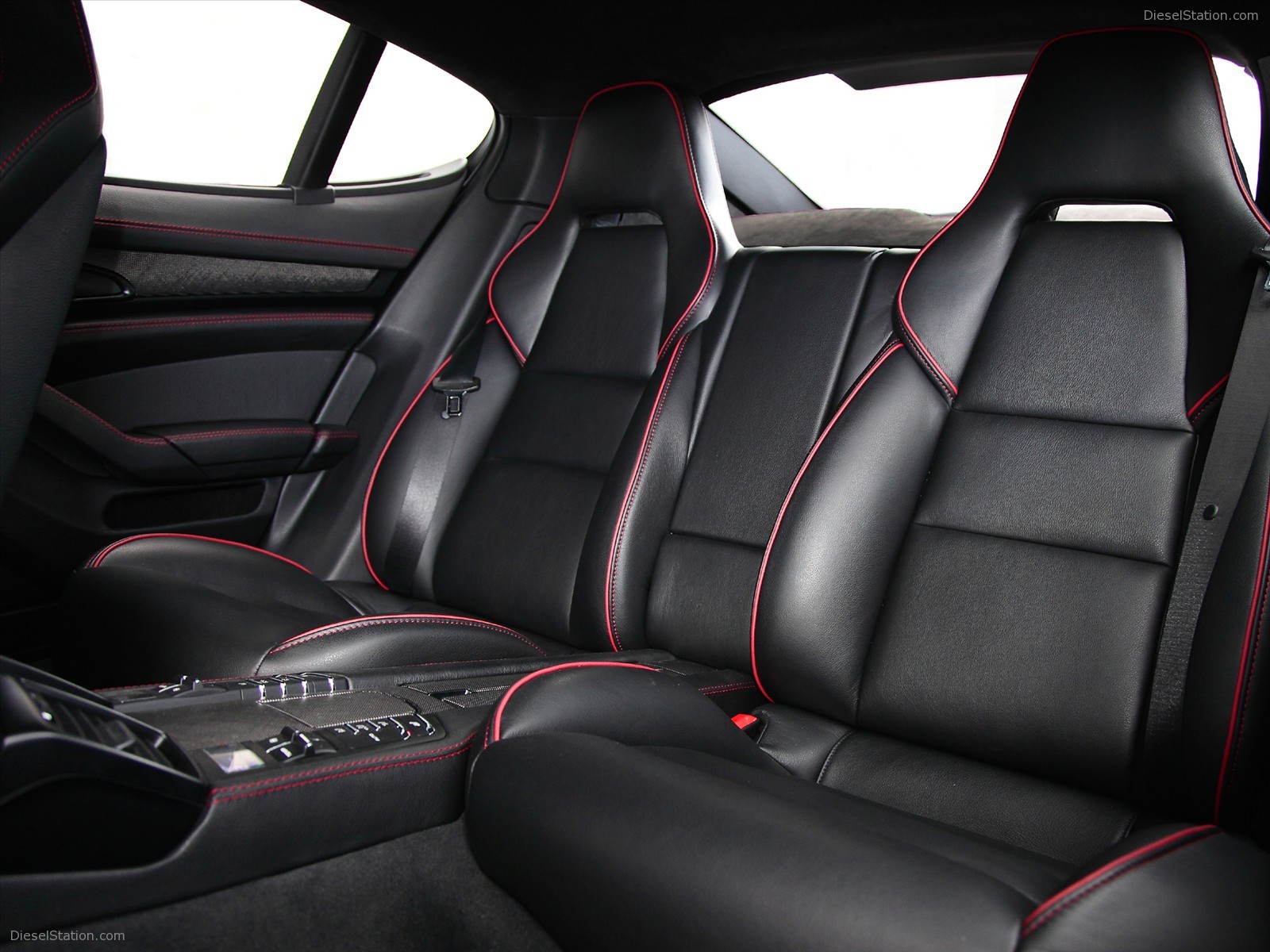 Porsche Panamera Black Edition from Techart Porsche Panamera Black Edition from Techart