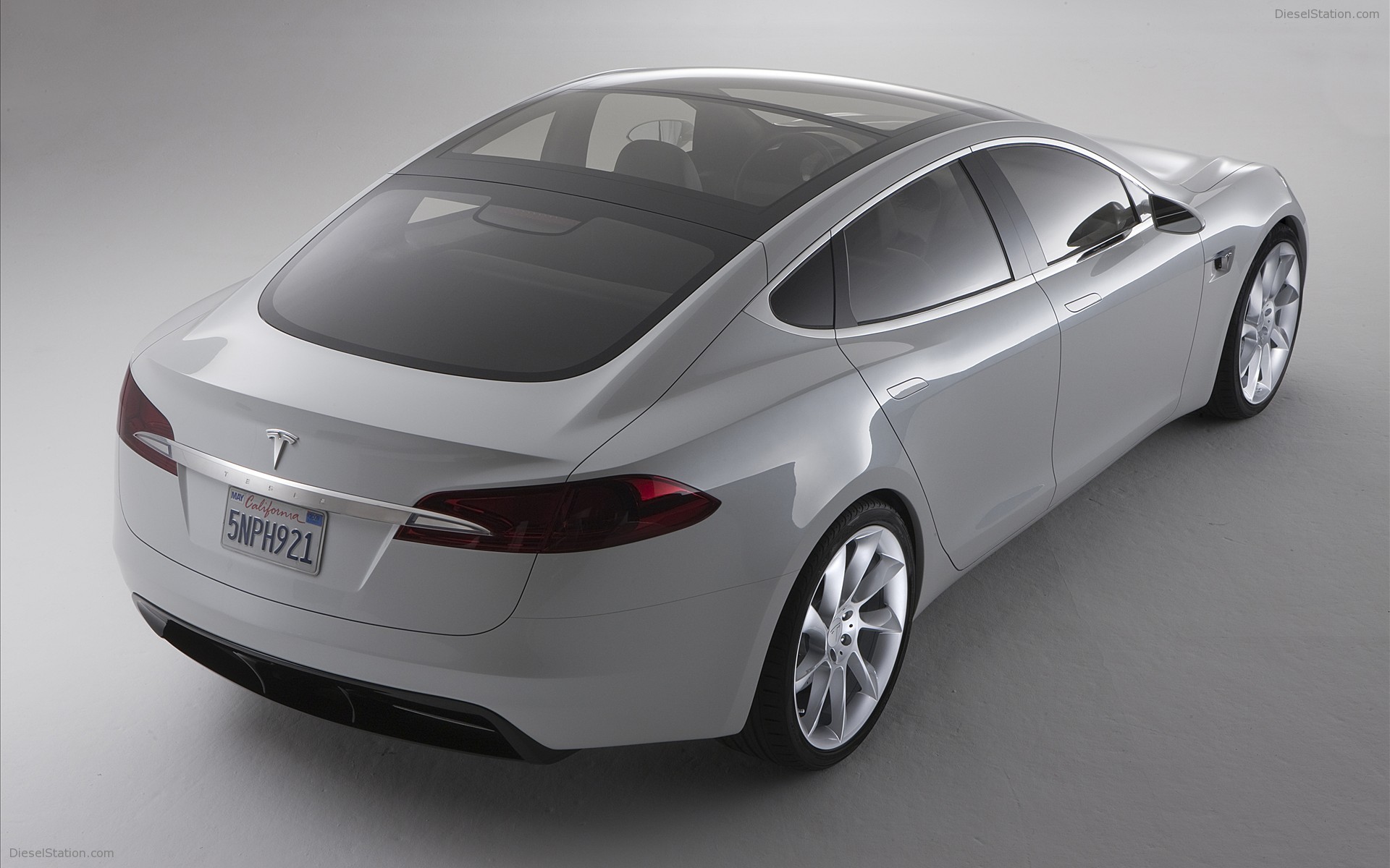 2010 Tesla Model S Concept