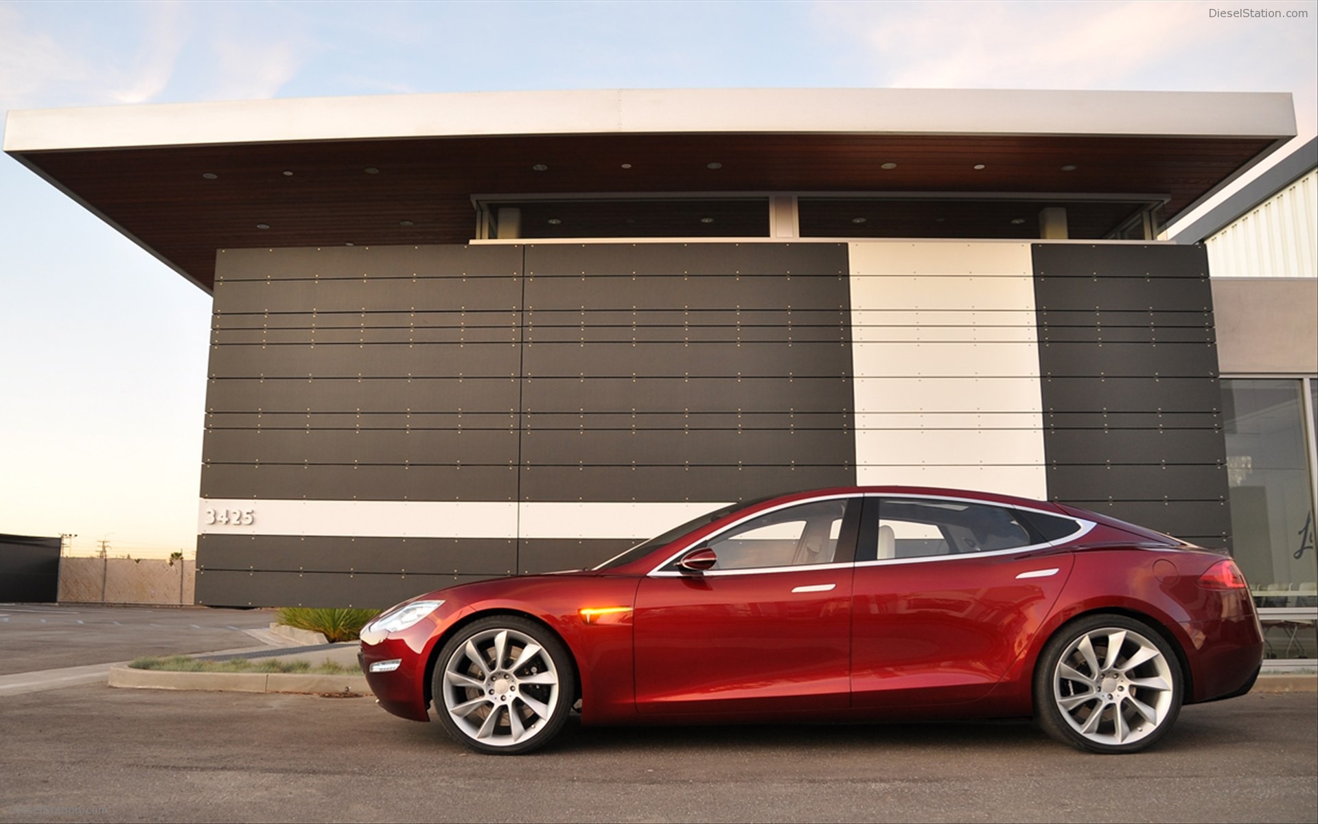 Tesla Alpha Model S 2012