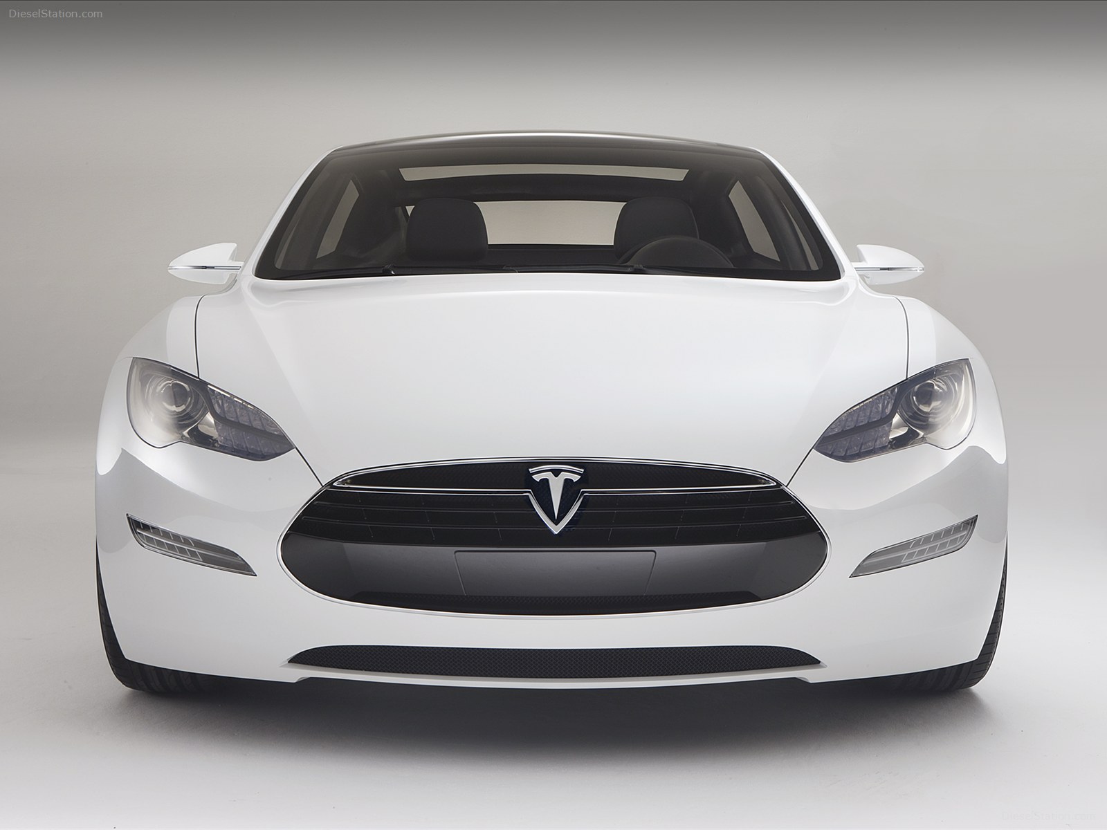 Tesla Model S 2013