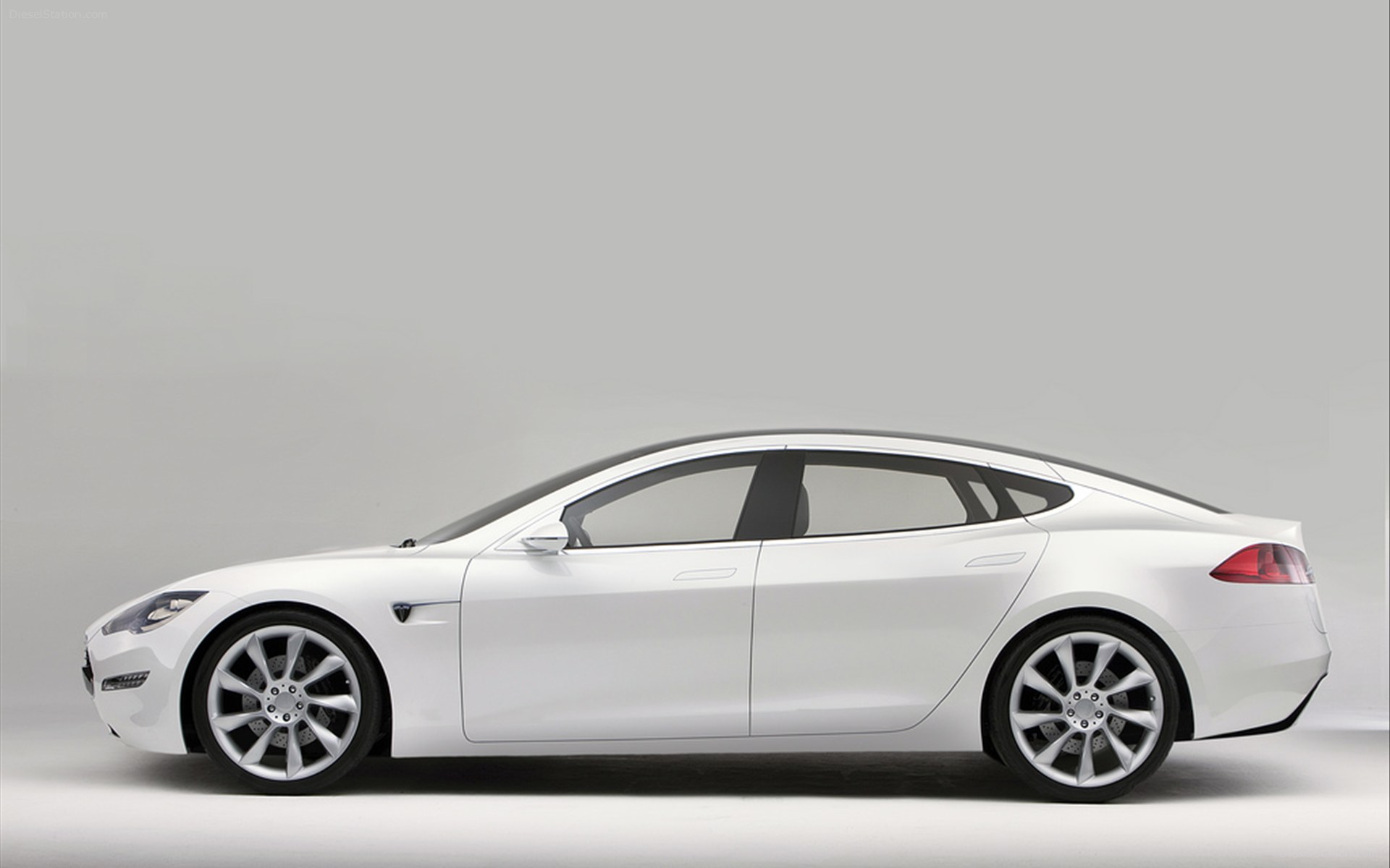 Tesla Model S 2013