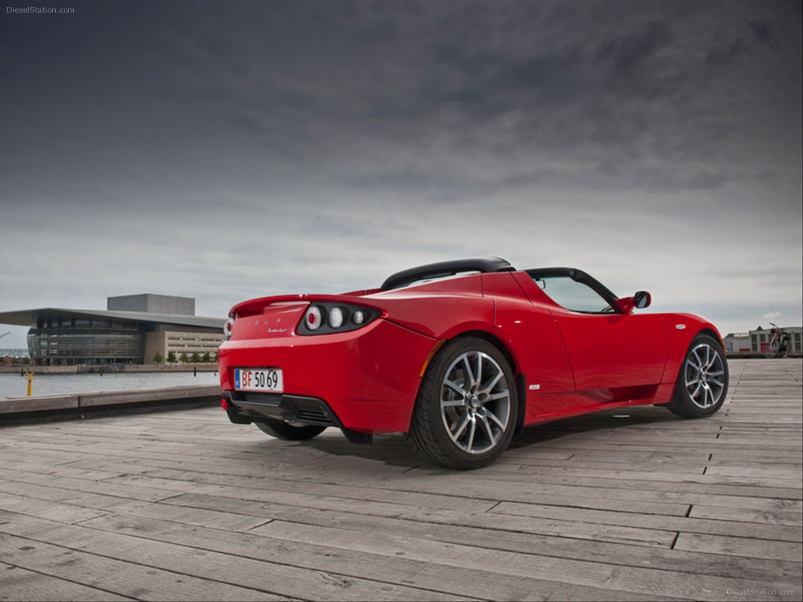 Tesla Roadster 2012