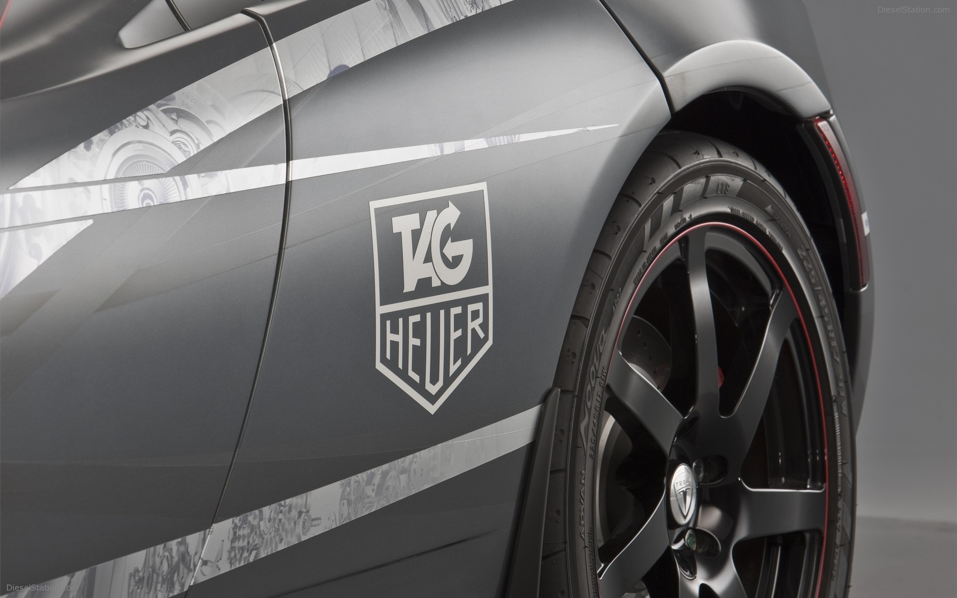 TAG Heuer Tesla Roadster 2010