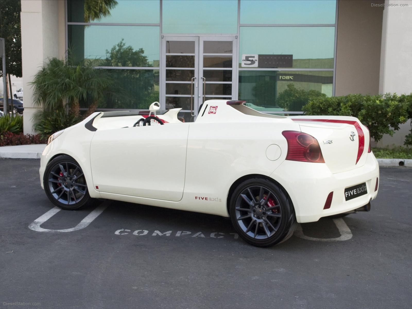 2008 Five Axis Design Yaris Club Concept Car 2008 Five Axis Design Yaris Club Concept Car