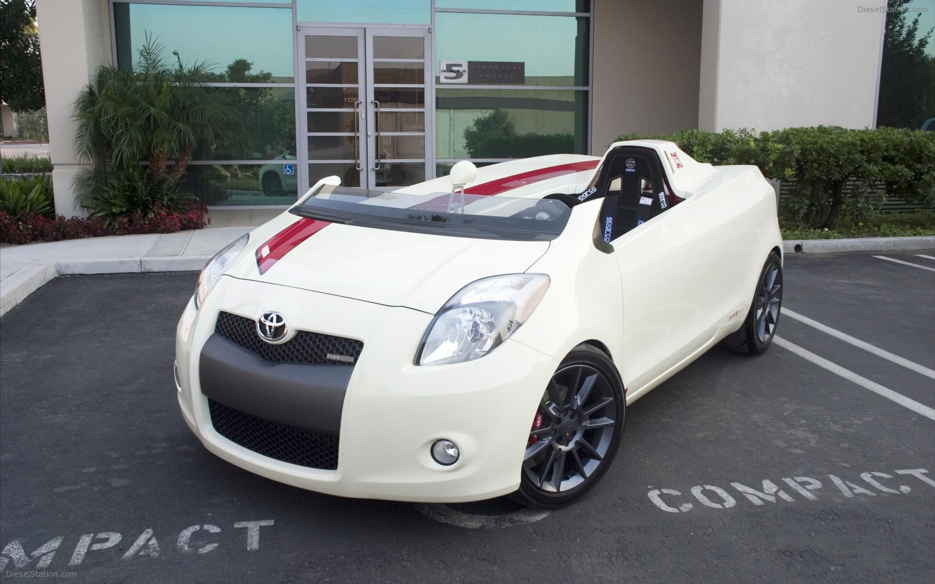 2008 Five Axis Design Yaris Club Concept Car 2008 Five Axis Design Yaris Club Concept Car