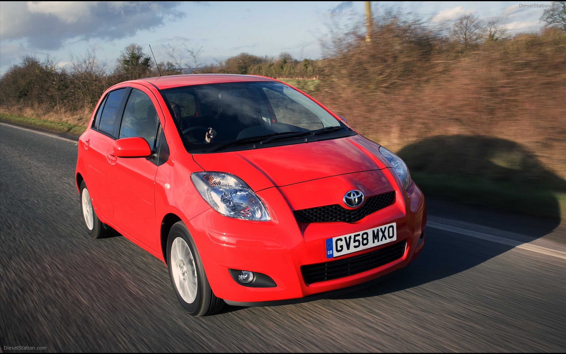 2009 TOYOTA YARIS