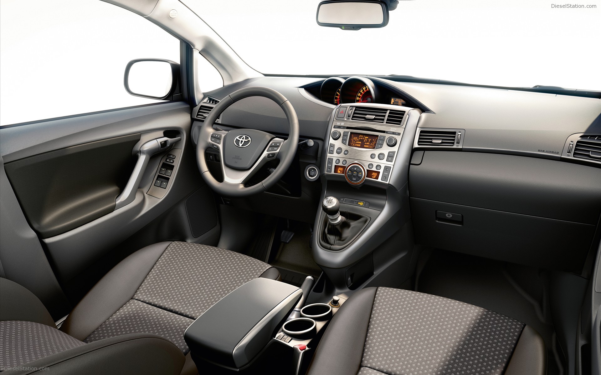 2010-Toyota Verso