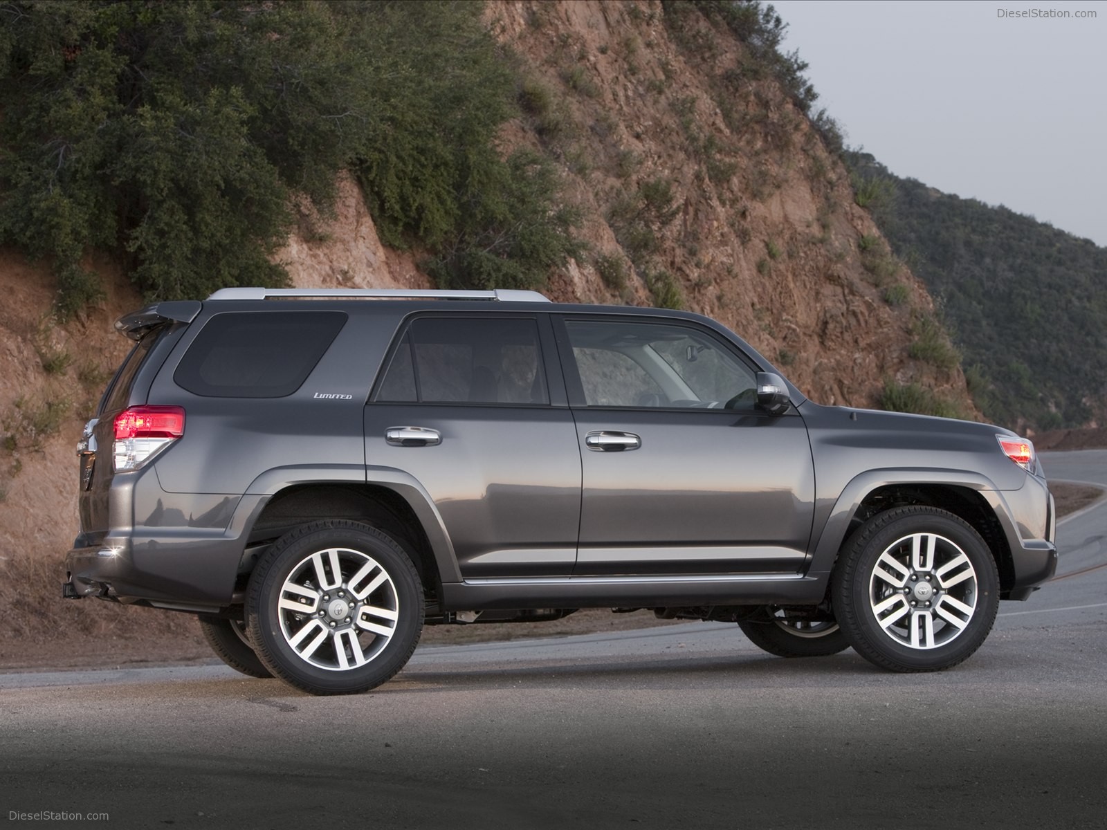 Toyota 4Runner Limited 2012