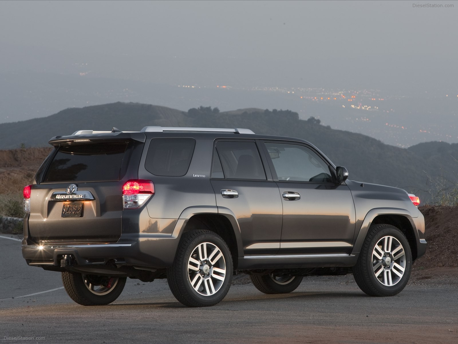 Toyota 4Runner Limited 2012