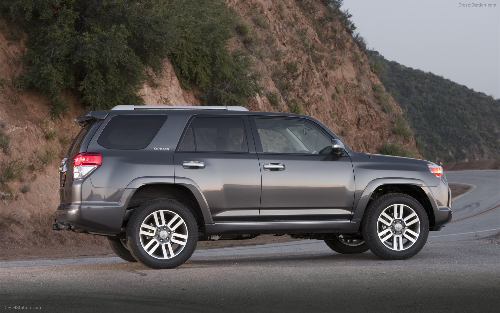 Toyota 4Runner Limited 2012