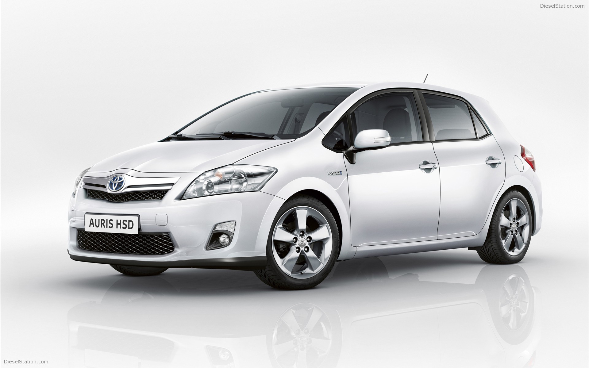 Toyota Auris HSD 2011