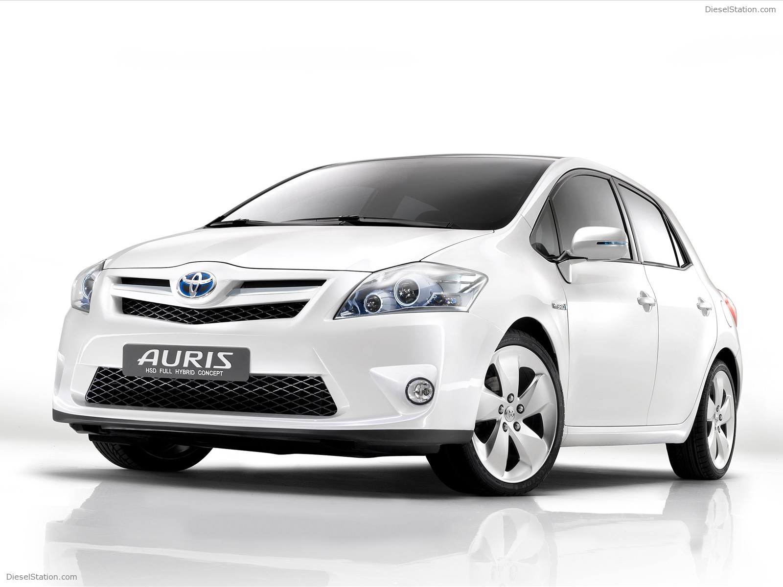 Toyota Auris HSD Full Hybrid Concept