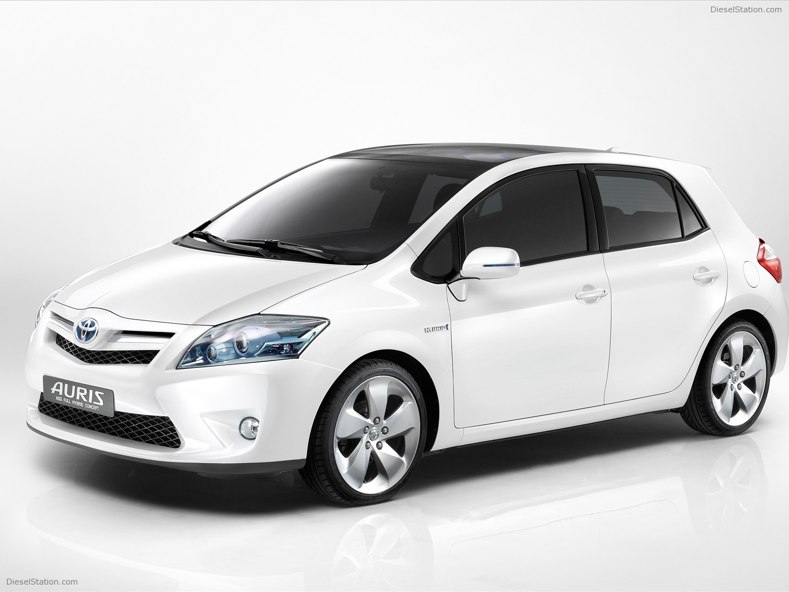 Toyota Auris HSD Full Hybrid Concept