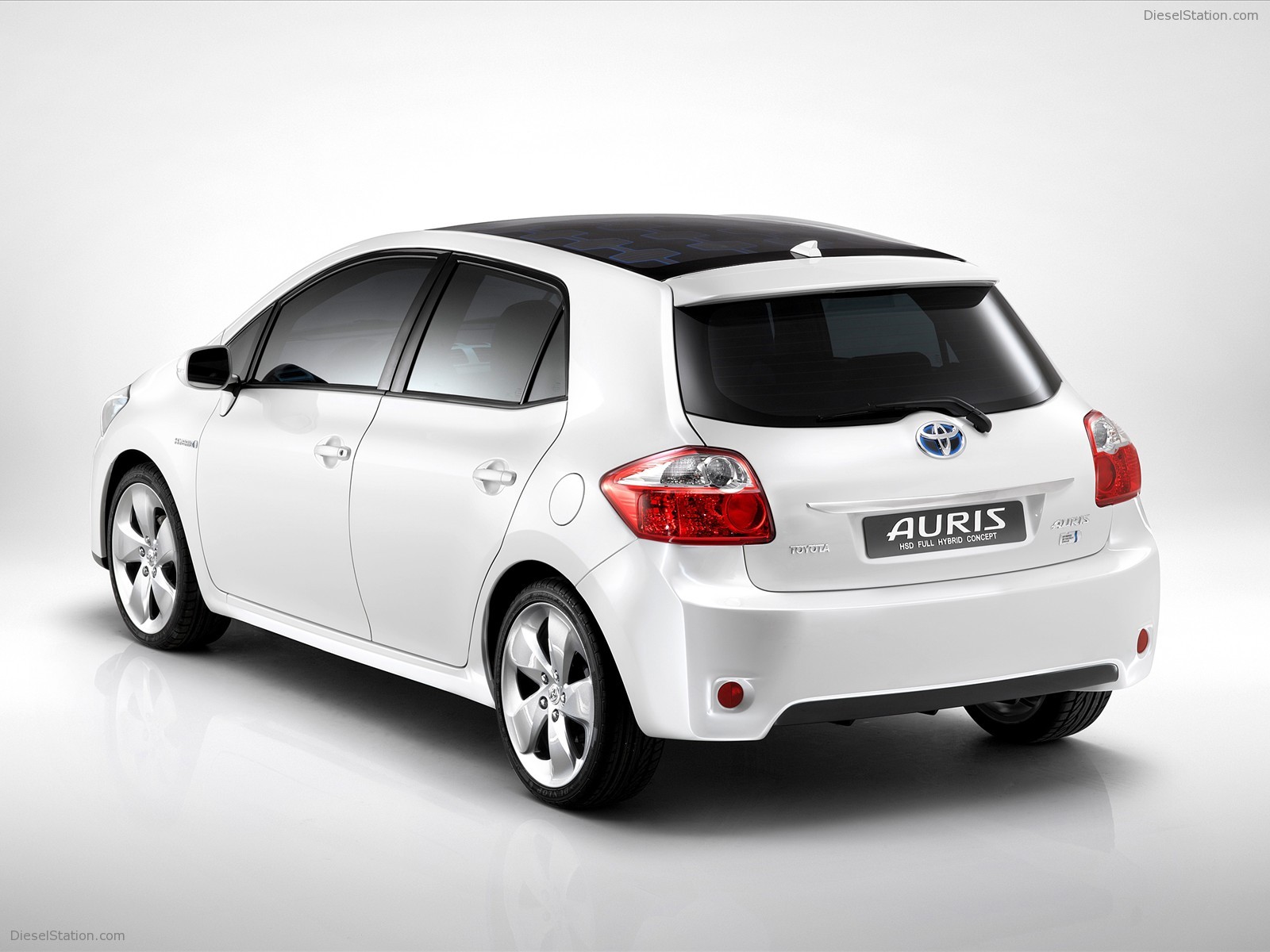 Toyota Auris HSD Full Hybrid Concept