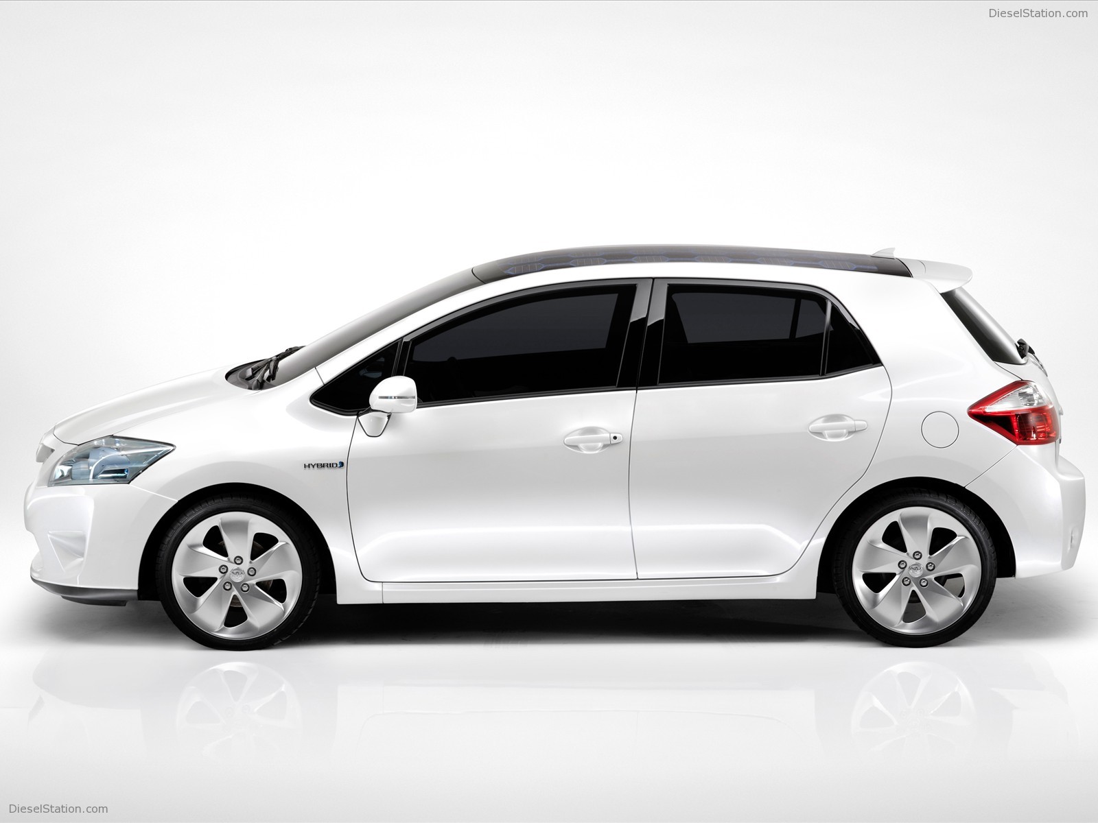Toyota Auris HSD Full Hybrid Concept