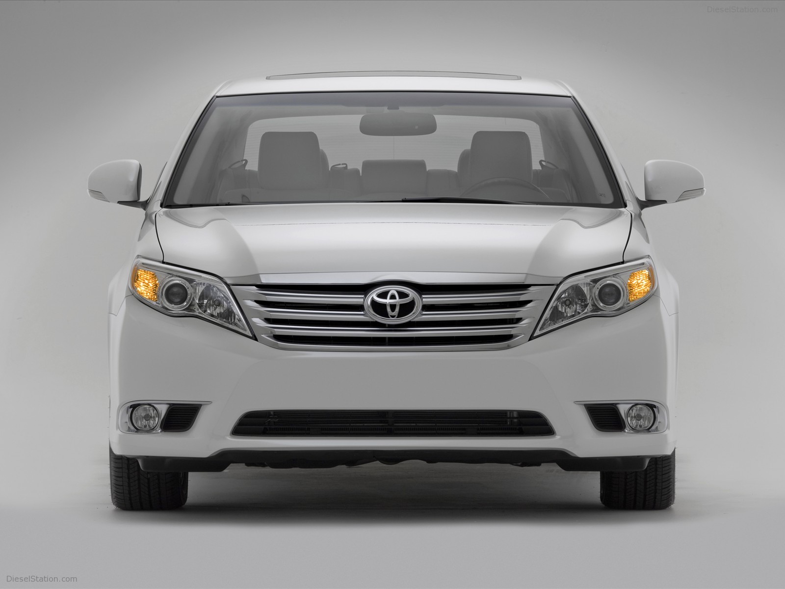 Toyota Avalon 2011