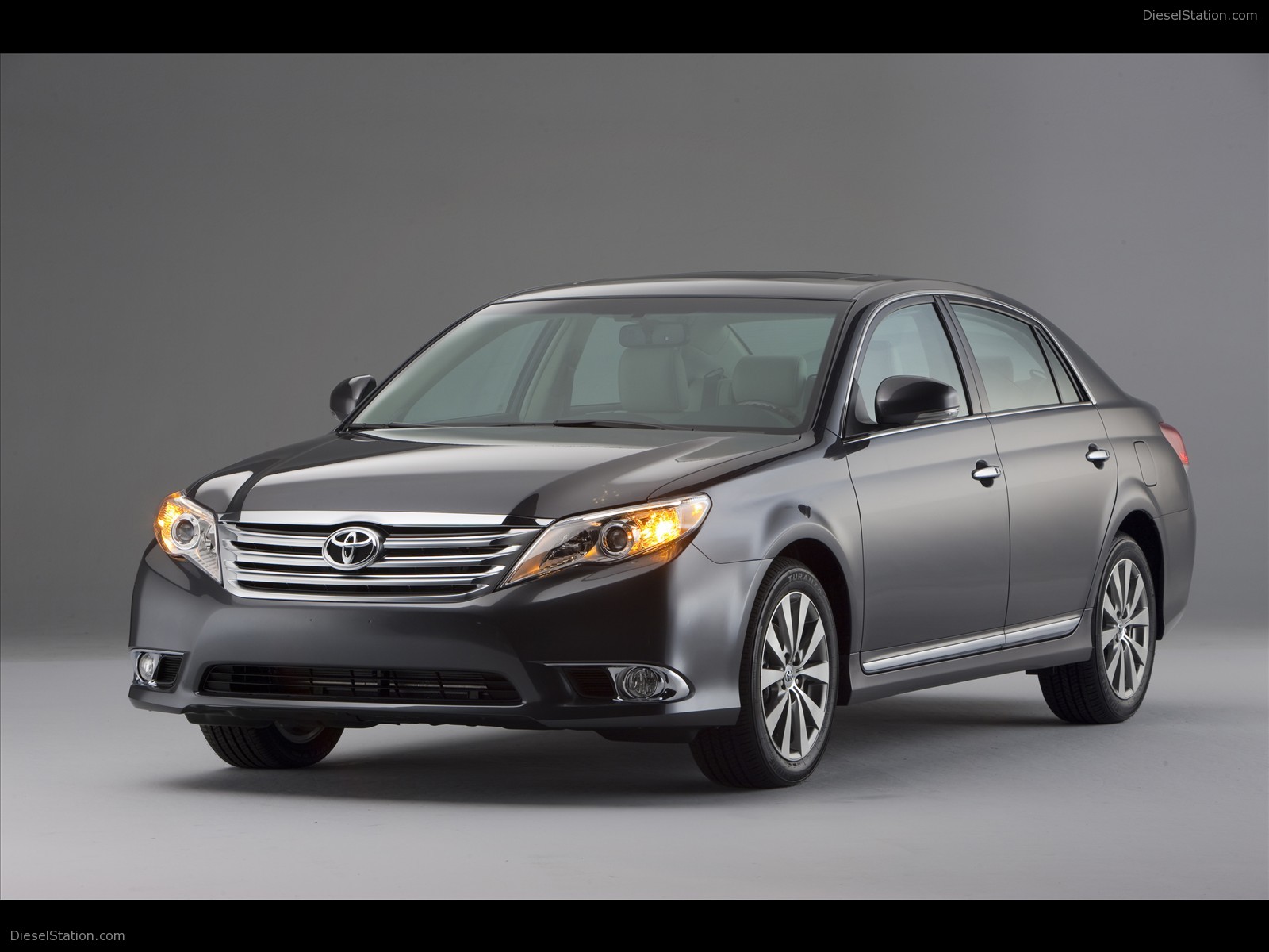 Toyota Avalon 2011